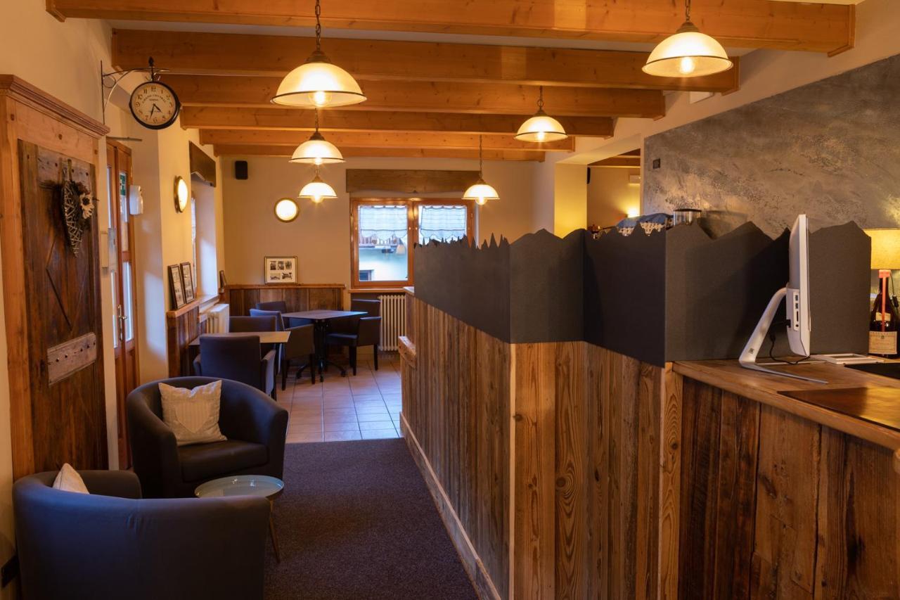 Mont Velan Chambres & Restaurant Saint-Oyen Εξωτερικό φωτογραφία