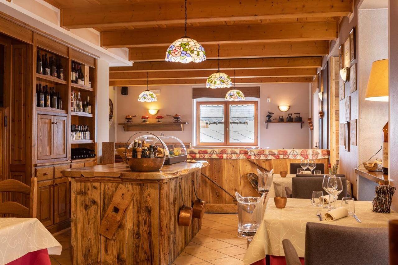Mont Velan Chambres & Restaurant Saint-Oyen Εξωτερικό φωτογραφία