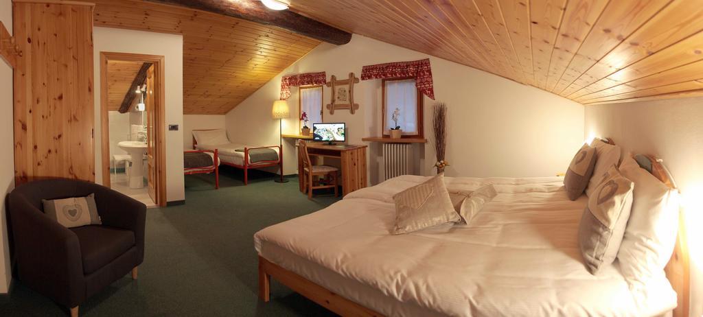 Mont Velan Chambres & Restaurant Saint-Oyen Εξωτερικό φωτογραφία