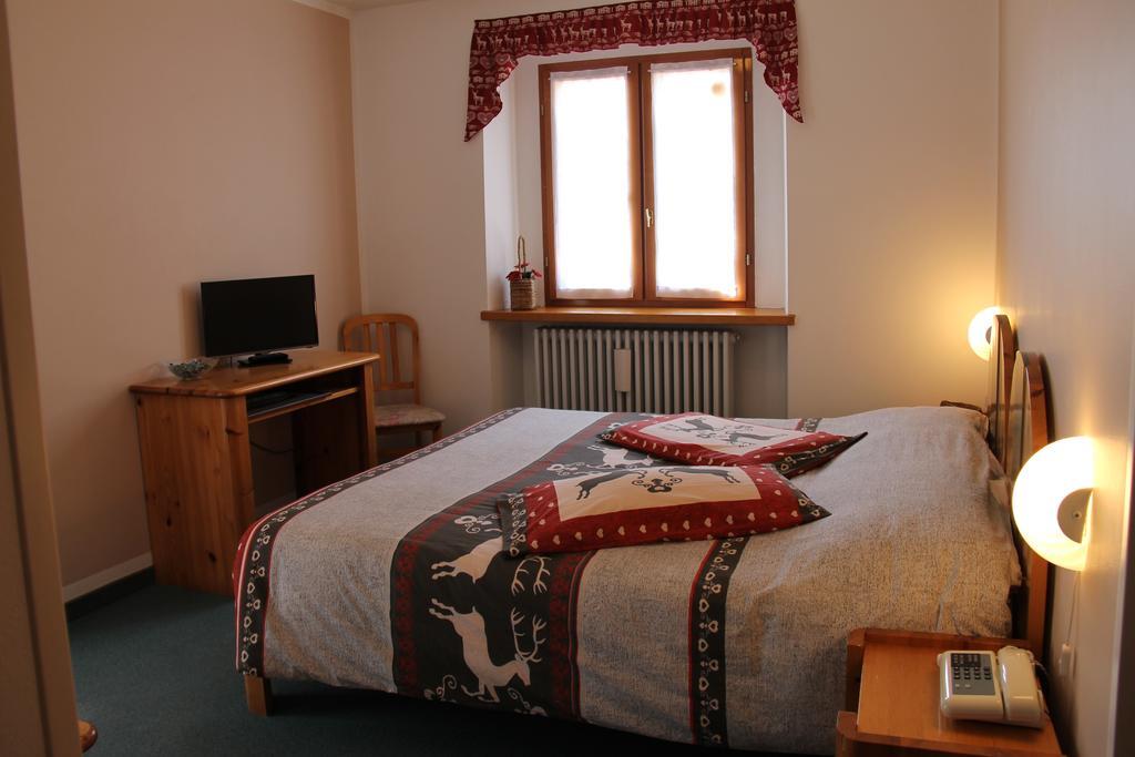 Mont Velan Chambres & Restaurant Saint-Oyen Εξωτερικό φωτογραφία